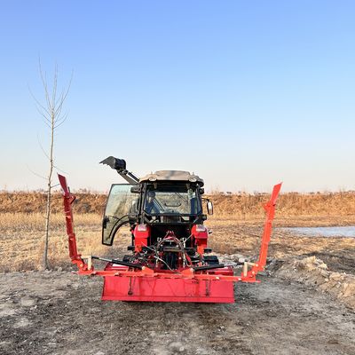 Trattore agricolo compatto da 120 CV con binari